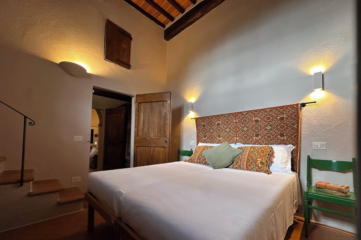 Departamento superior, vista al patio | Caja de seguridad en la habitación, cortinas blackout y wifi gratis