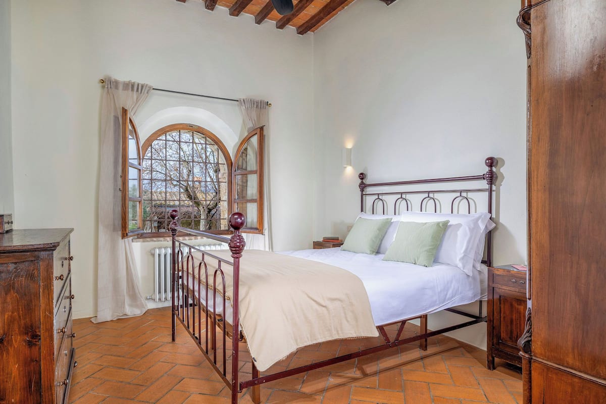 Superior Apartment, Courtyard View | In-room safe, blackout drapes, free WiFi