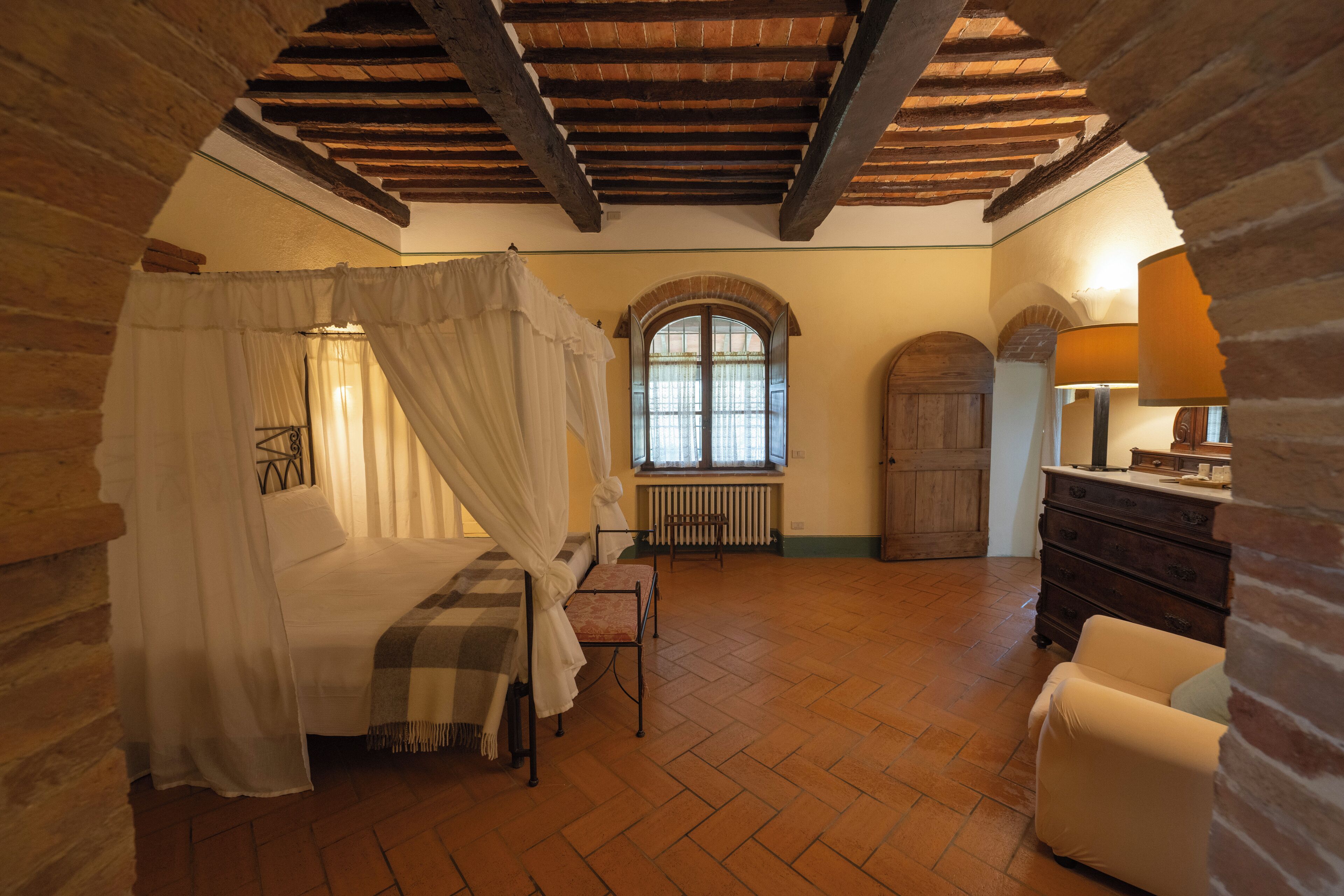 Deluxe Apartment, Garden View | In-room safe, blackout drapes, free WiFi