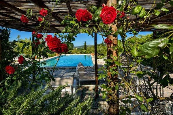 Seasonal outdoor pool, sun loungers