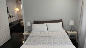 Unclassified image, 4 of 23, button - Carefree Comfort Home (Deception Bay)