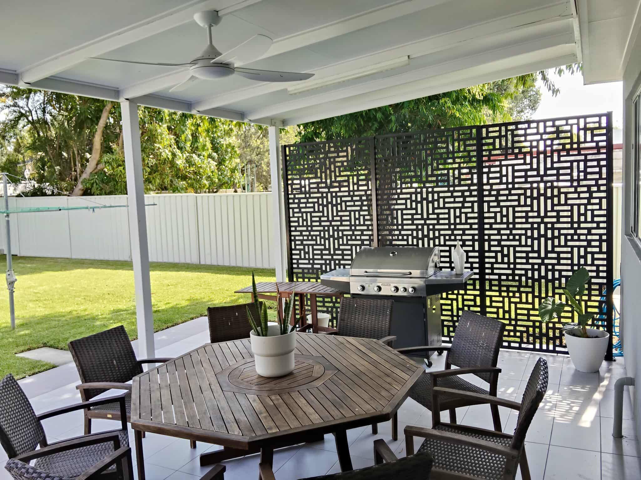 House, 5 Bedrooms, Smoking, Balcony | Tempat makan luar