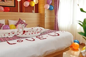 Deluxe Double Room, City View
