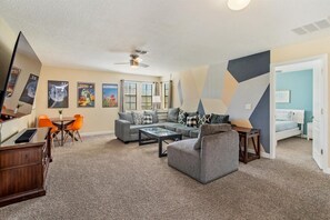 7 chambres, fer et planche à repasser, Wi-Fi, draps fournis