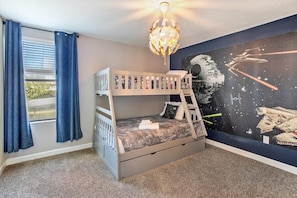 7 bedrooms, iron/ironing board, WiFi, bed sheets