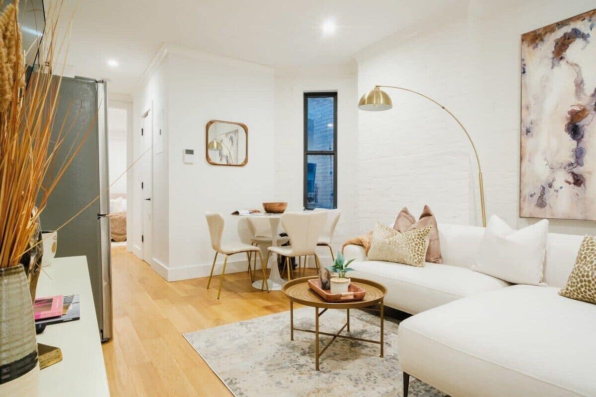 Huoneisto, 2 makuuhuonetta, keittiö | Oleskelualue