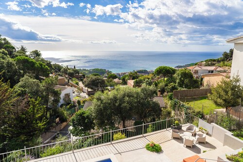 Villa Marina Swimming pool  BarbecueSea view By Mi Casa Lloret.