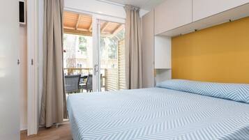 Cabin, 2 Bedrooms, Patio, Garden View | 2 bedrooms