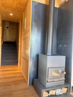 Interior - Mountain View Barn with Spa (Queenstown)