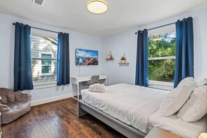 2 bedrooms, iron/ironing board, free WiFi, bed sheets