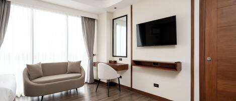 Superior Twin Room | Living area