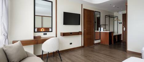 Superior Twin Room | Living area