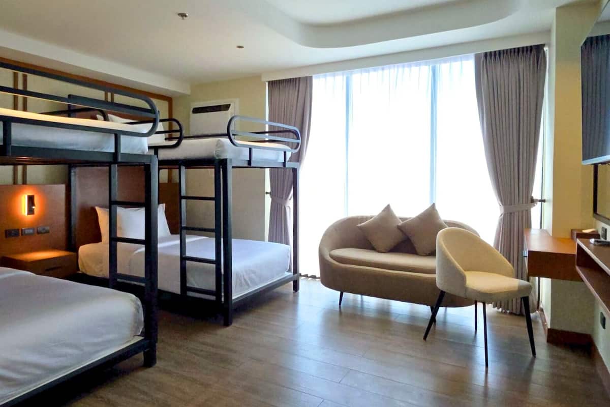 Family Quadruple Room | Free WiFi
