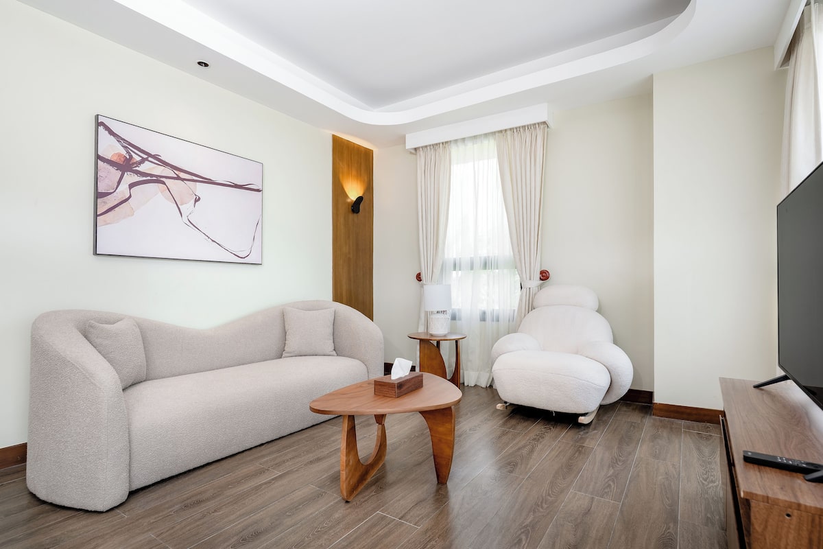 Suite | Living area