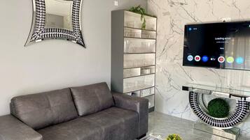 House, Smoking | 1 bedroom