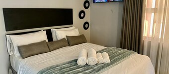 Modern Studio in New Chadcombe - 2315