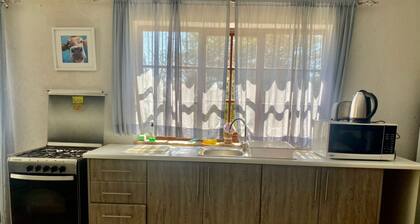 Stunning Private Cottage in the Heart of Nyanga - 2095