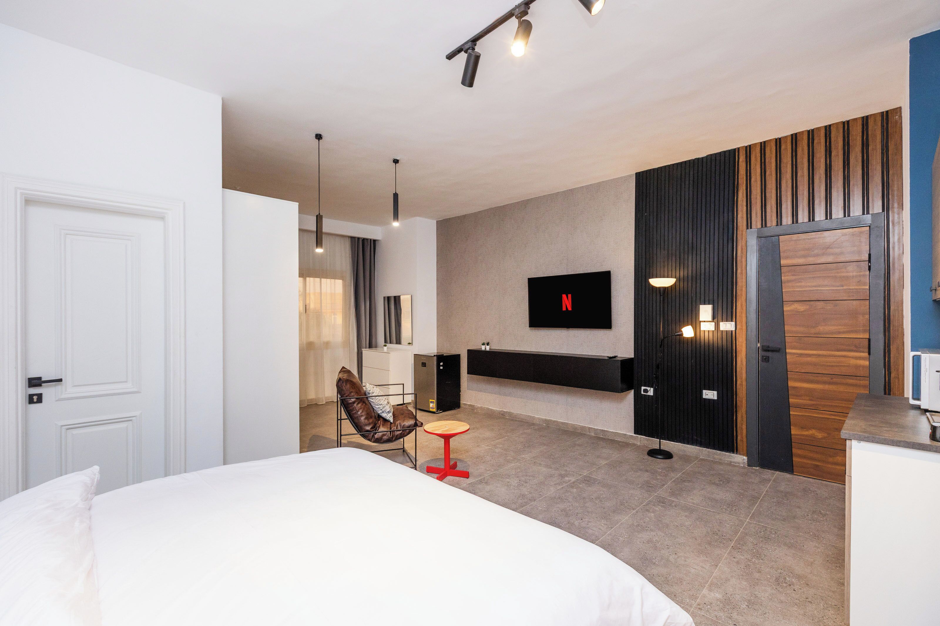 Iron/ironing board, free WiFi, wheelchair access