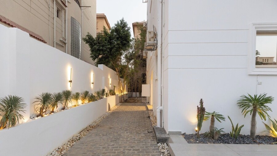 Host Prime Boutique Hotel 01