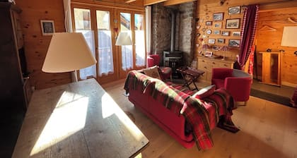 Exterieur: semi-detached apartment (not independent) of 3 rooms with private balcony, duplex, for 2