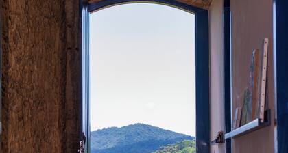 Historic house in the center of Paraty, with incredible sea views.