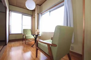 Room - GORAKU Shinfukae 201 (Osaka)