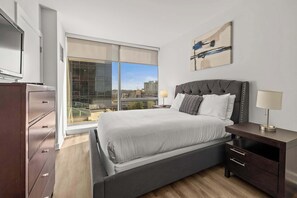 1 soverom, skrivebord, strykejern/-brett og wi-fi