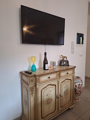 Comfort-Apartment, Stadtblick | Wohnbereich