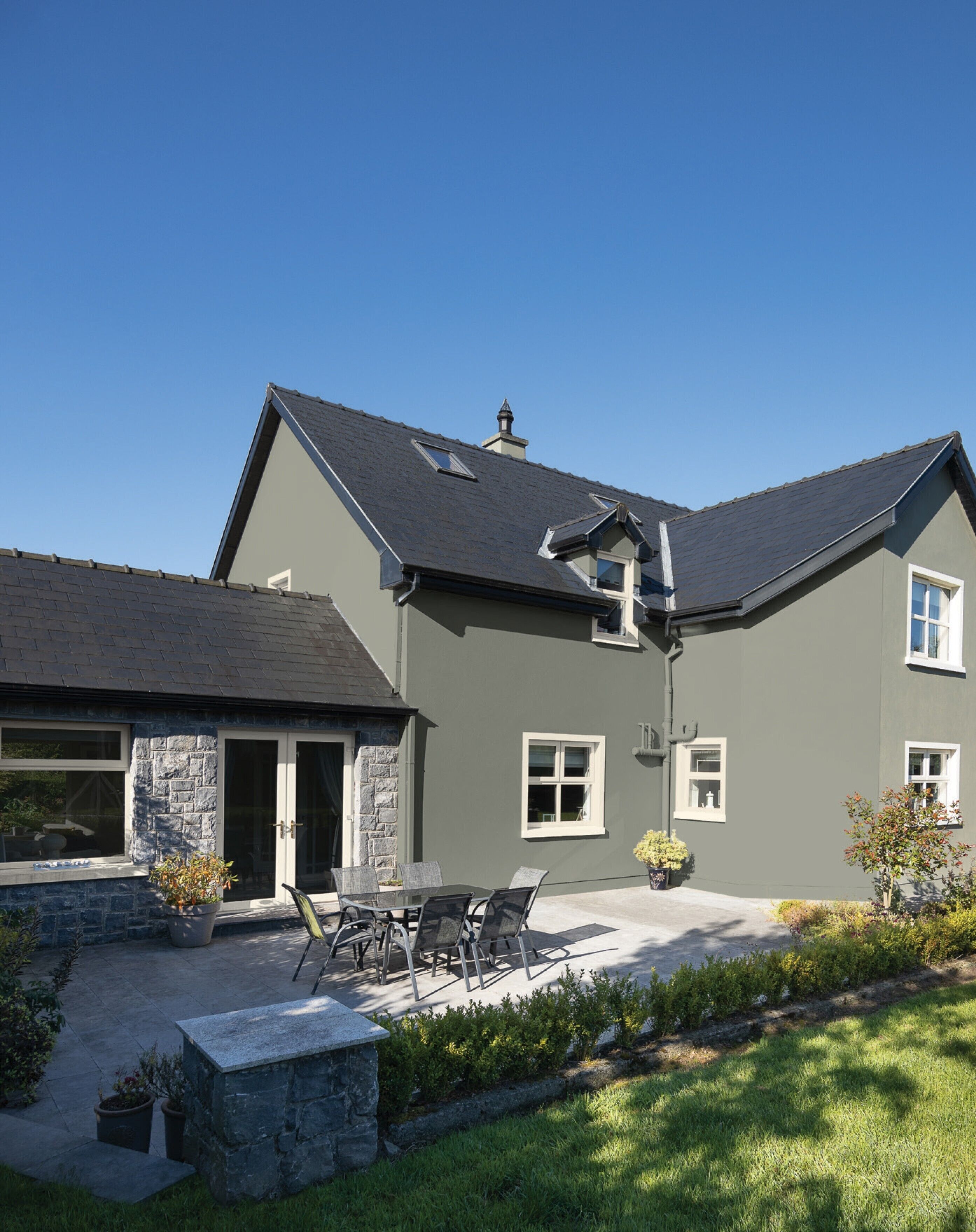 المنشأة من الخارج