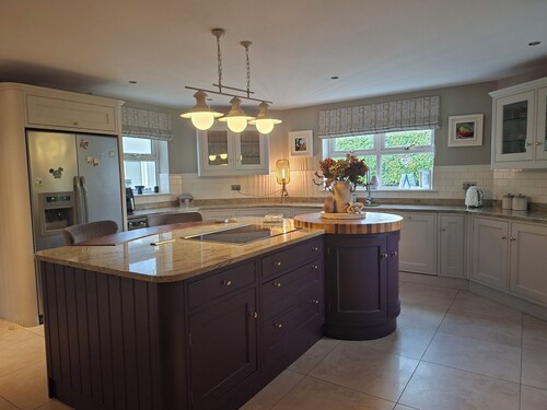 Elegant 4 bed Irish Retreat - Gateway to the Wild Atlantic Way