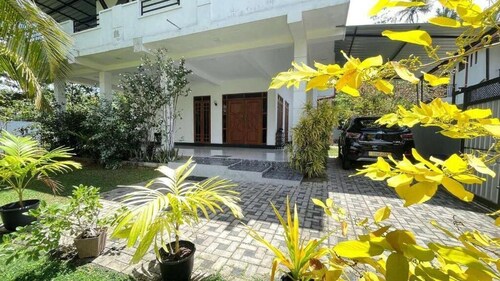 Colombo Airport Field View Villa