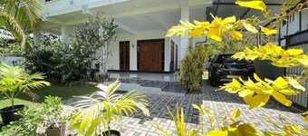 Colombo Airport Field View Villa