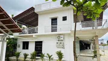 Facciata della struttura