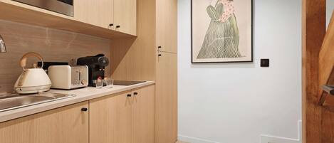 Microwave, oven, stovetop, dishwasher