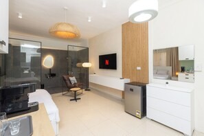 Studio cơ bản | Minibar, bàn ủi/dụng cụ ủi quần áo