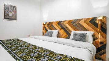 Egyptian cotton sheets, premium bedding, memory foam beds, desk