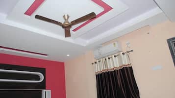 Double Room, City View | Free WiFi