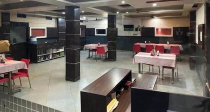 Hotel Park Paradise and Restaurant