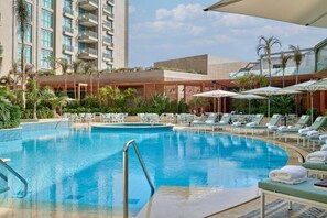 Indoor pool, outdoor pool - Premium SA at 4 Seasons Hotel (Cairo)
