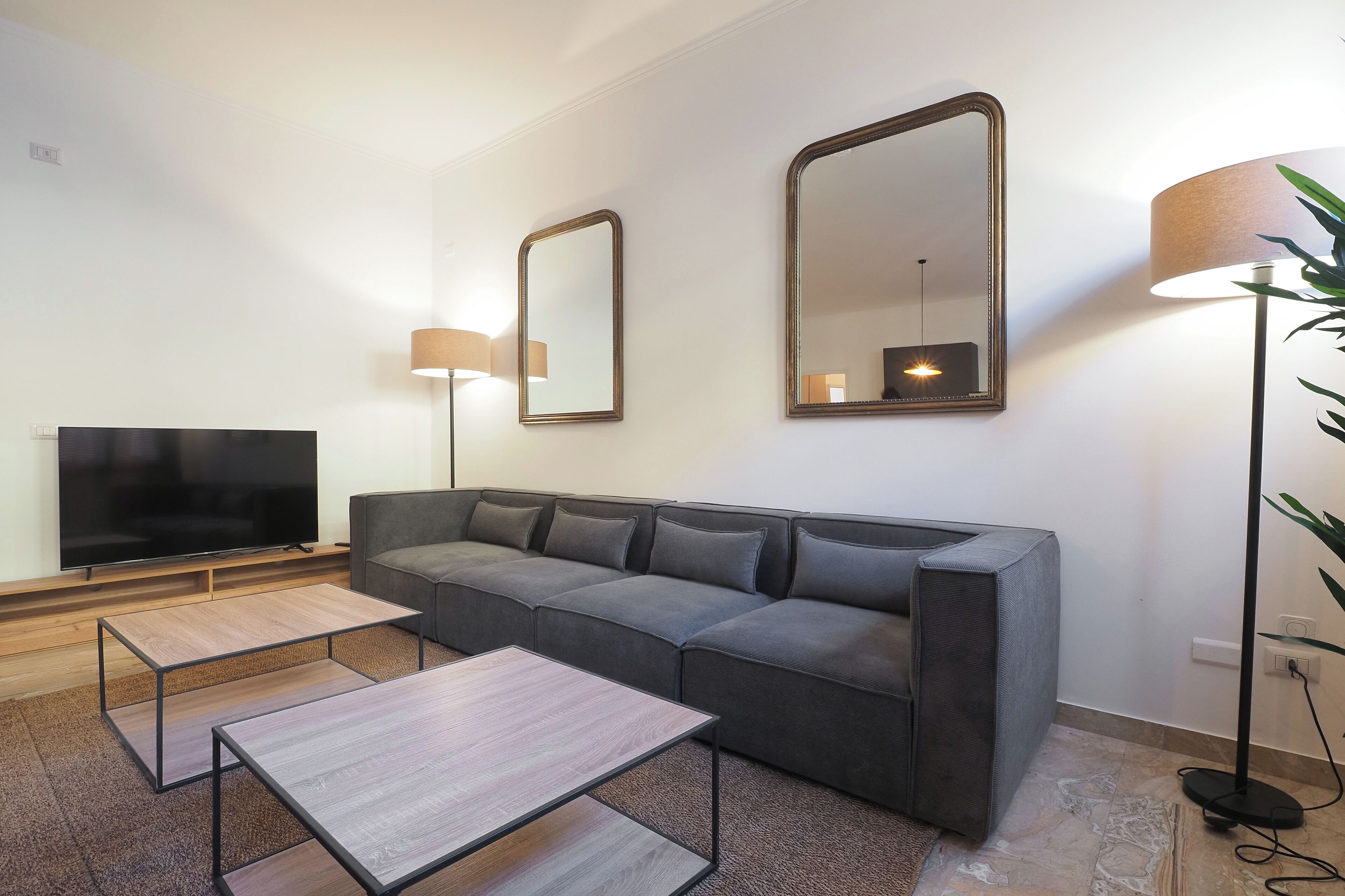 Three-bedroom apartment, Via Dogana 3 | Wohnbereich