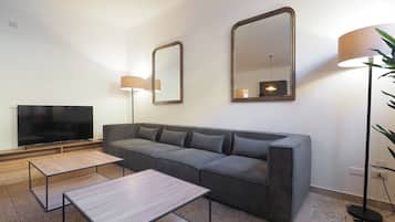 Three-bedroom apartment, Via Dogana 3 | Wohnbereich