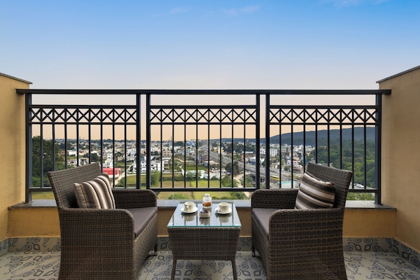 Family Room with Balcony | Balcony