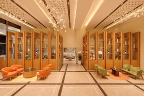 Lobby - Lemon Tree Hotel Mall of Dehradun (Dehradun)