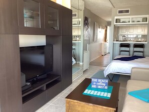 مكواة/لوح كي وواي فاي وملاءات أسرّة