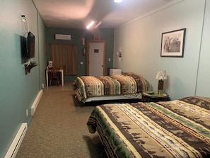 Acceso a internet y ropa de cama