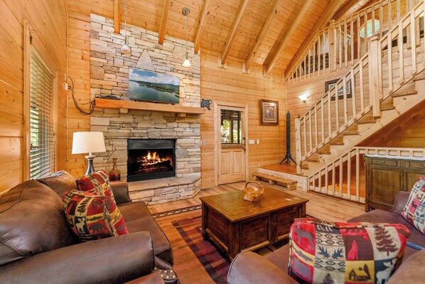 TV, fireplace, offices