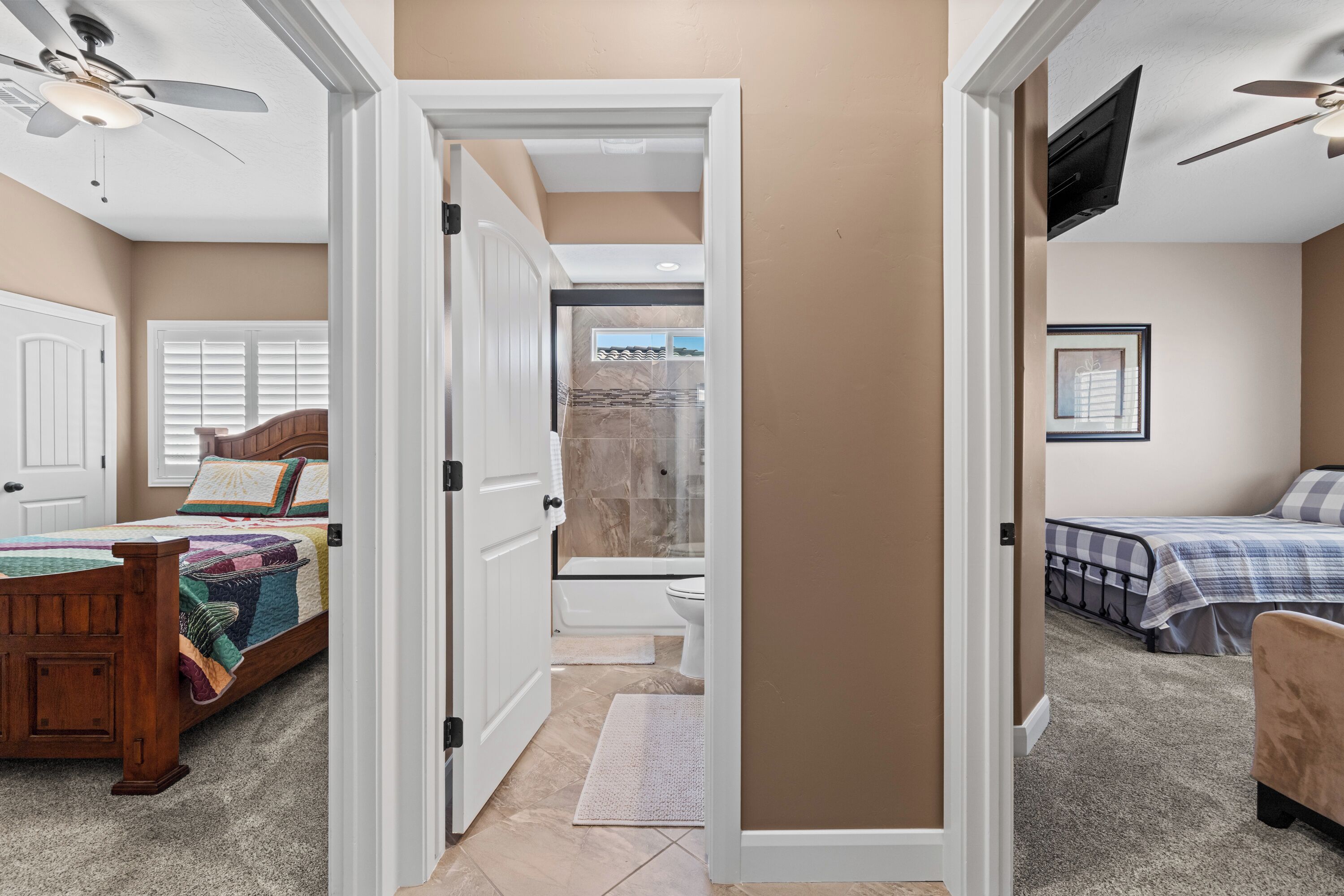 3 bedrooms, WiFi (free), bed sheets