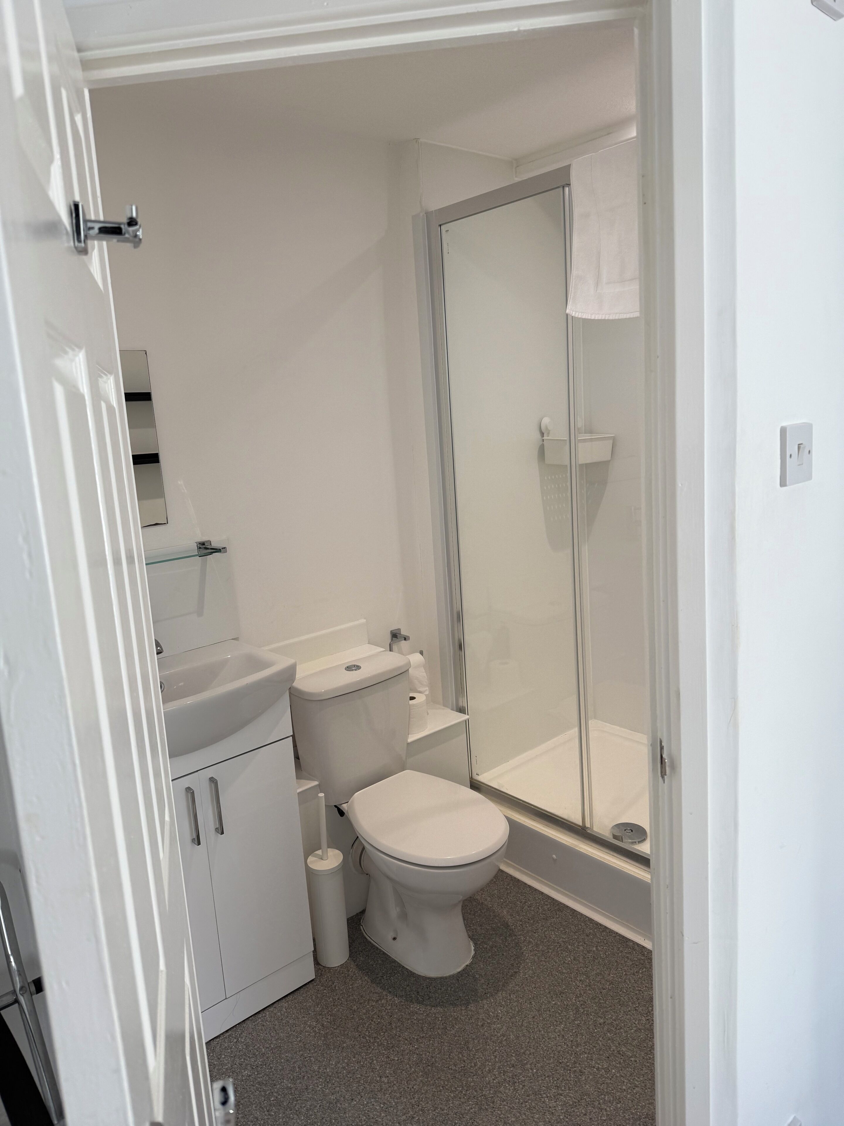 Classic Double Room, Courtyard View | Bathroom | Shower, towels, soap, toilet paper
