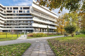 Exterior - Kijowska 5 Kraków | Modern Apartment with Balcony and Desk | Parking (Kraków)