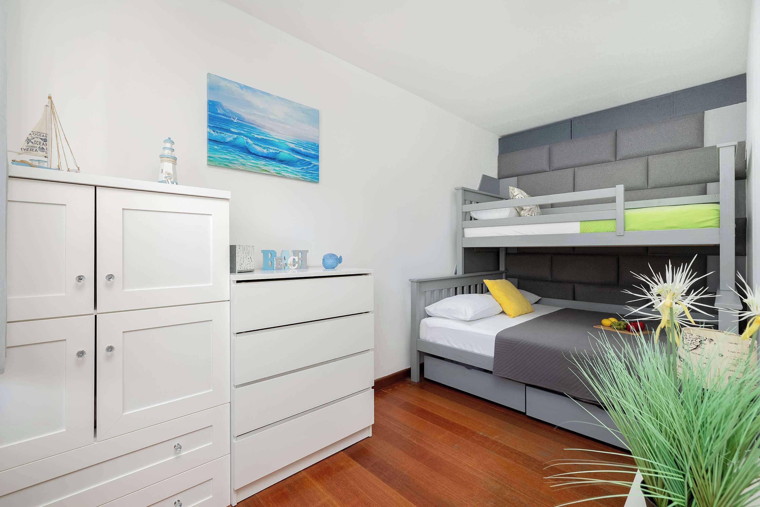 1 bedroom, iron/ironing board, travel crib, WiFi